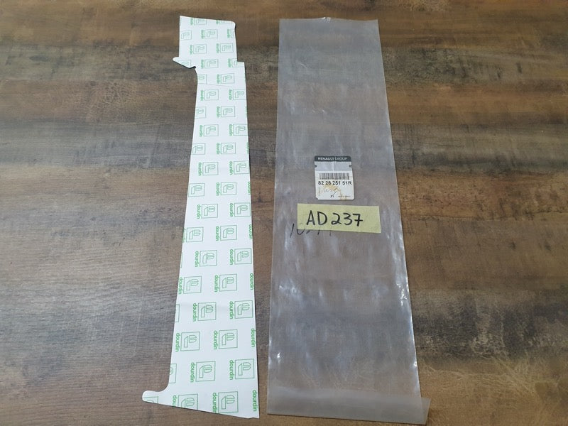 Original New Renault Sandero Stepway 2011 Left Rear Door Blackout Foil