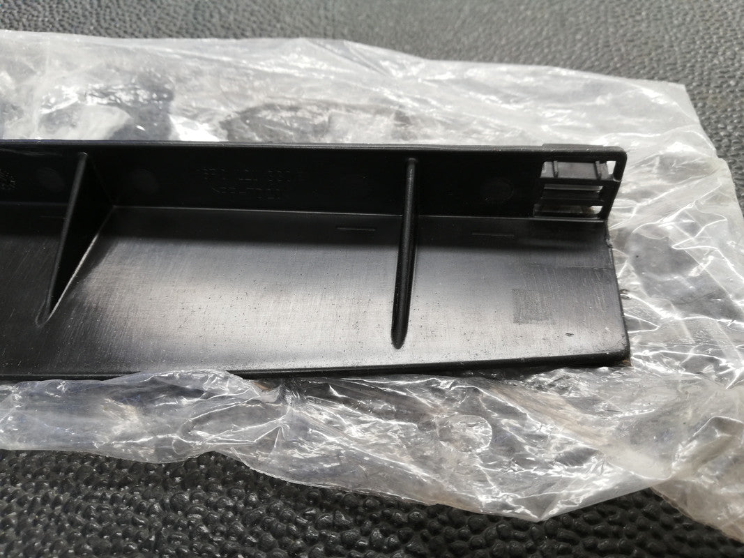 Volkswagen Polo Vivo Trend 1.4 2012 Lower Radiator Air Duct