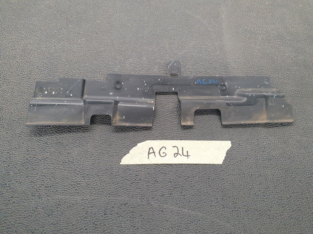 Ford Everest 2024 Right Side Radiator Air Guide