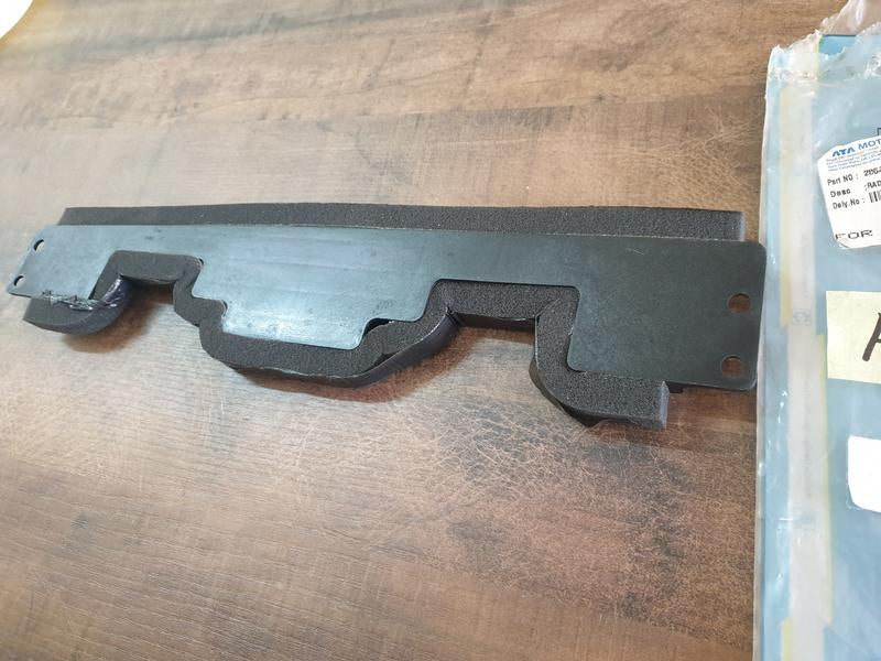 Original New Tata Super Ace Lower Radiator Air Deflector Bottom Sealing