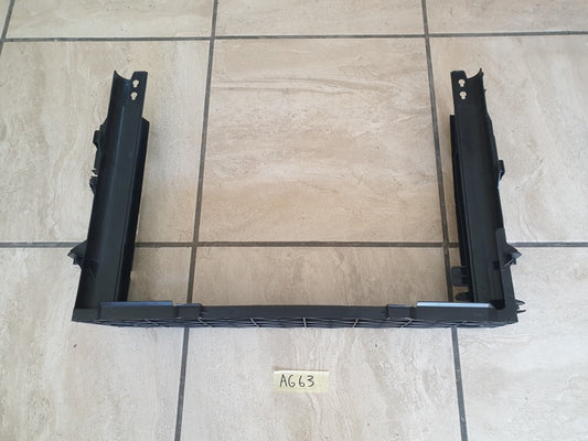 Original New BMW 5 Series E60 2006 Radiator Holder Bracket Air Guide