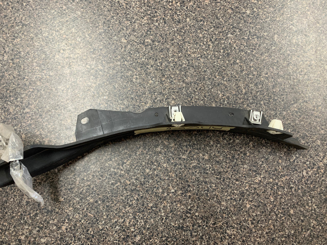 Audi A4 2013, Spoiler Front Wheel Side Shield