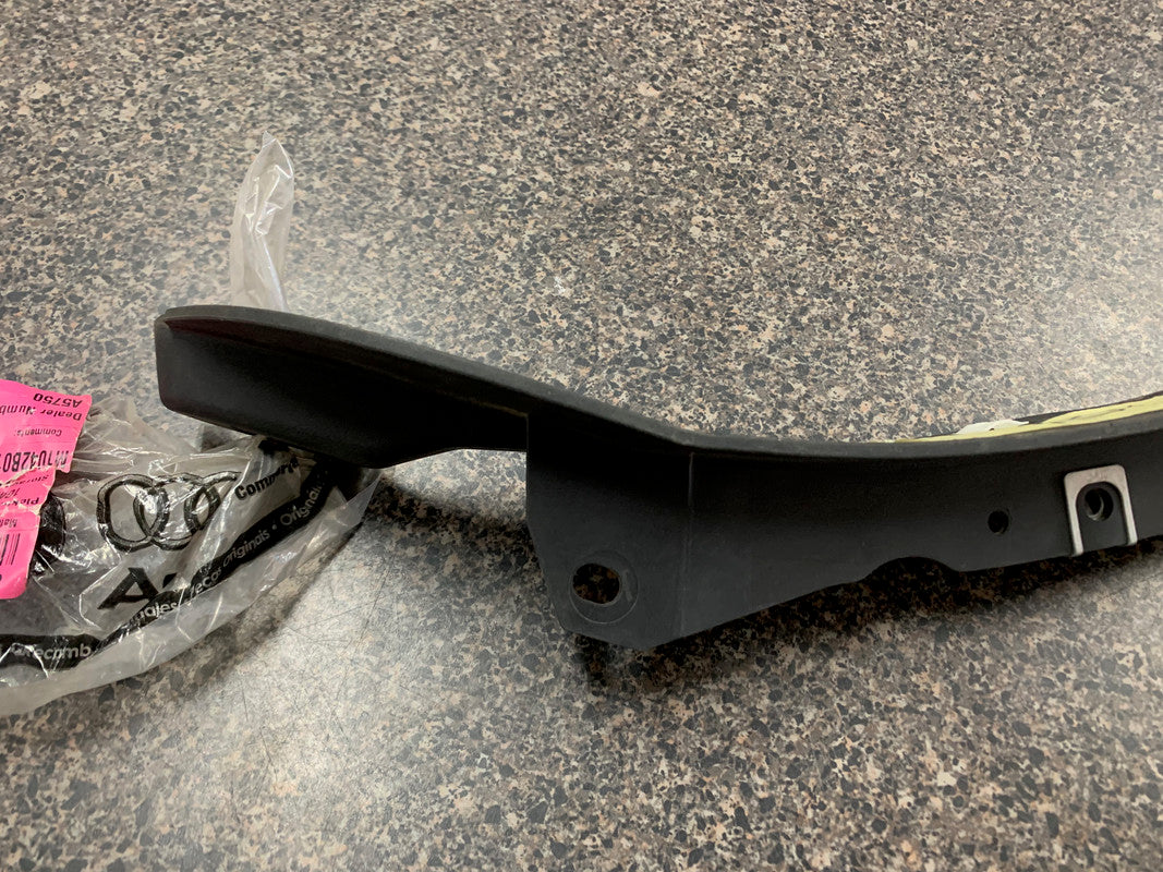 Audi A4 2013, Spoiler Front Wheel Side Shield