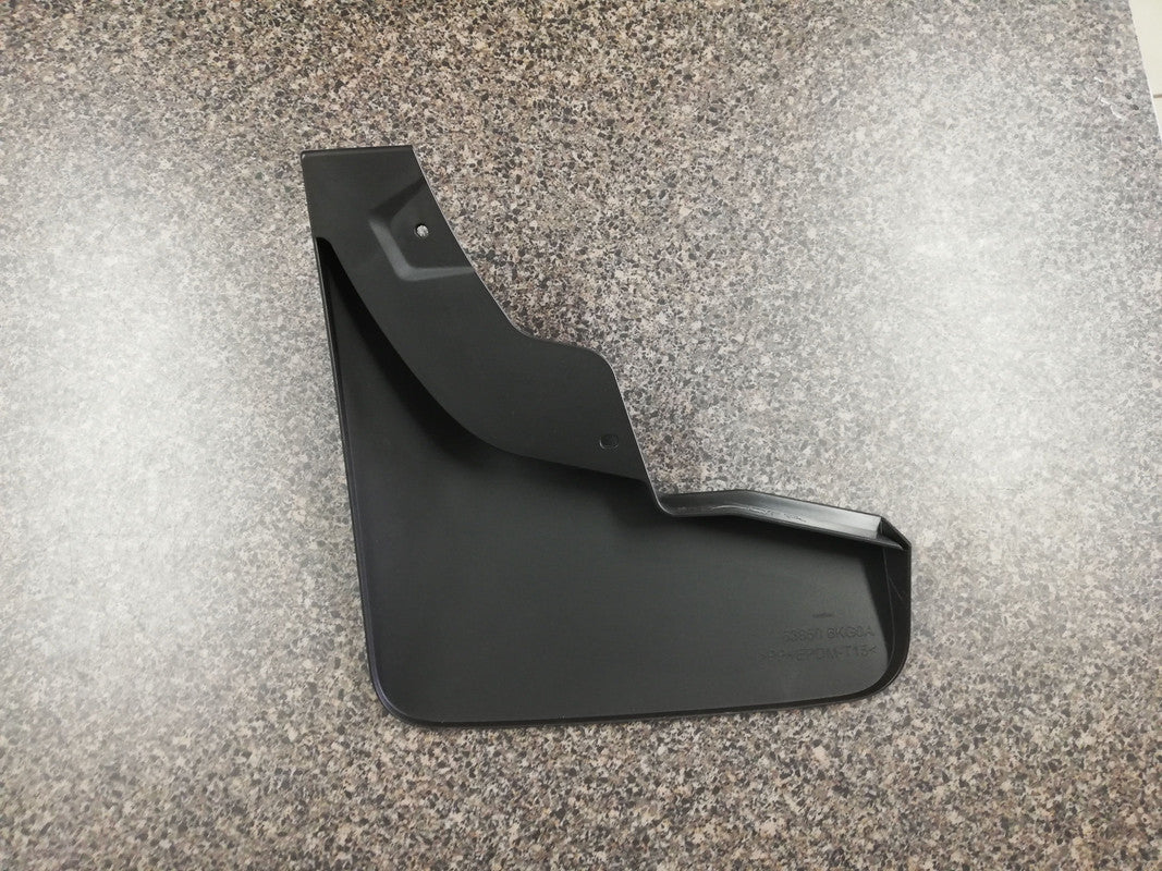 Nissan Navara 2021, 2022, 2023, mudflap Front Right Mud Guard