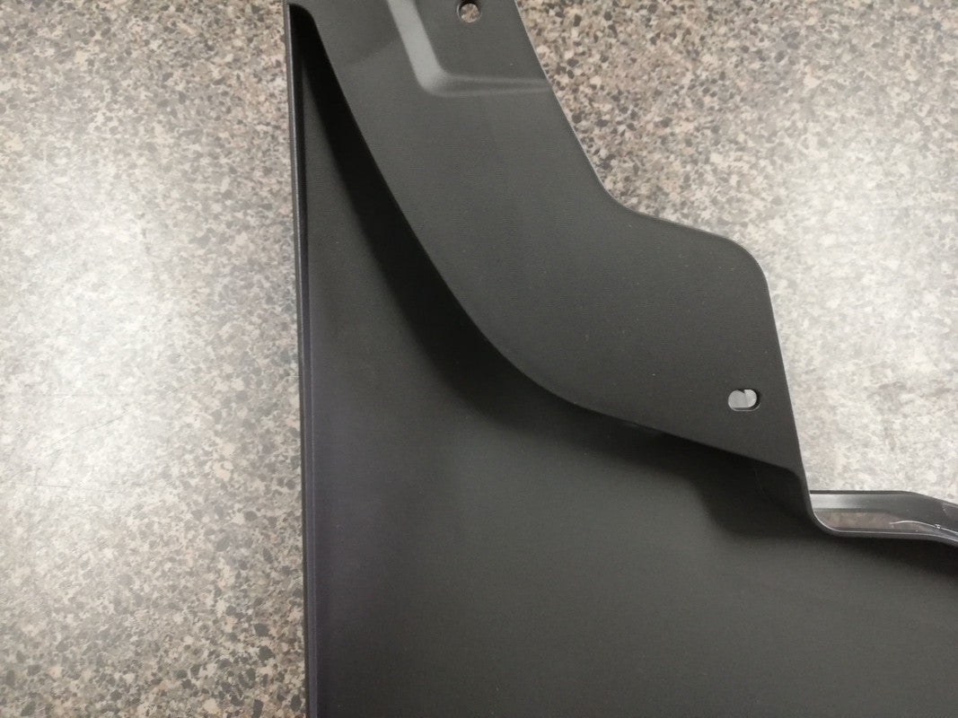 Nissan Navara 2021, 2022, 2023, mudflap Front Right Mud Guard