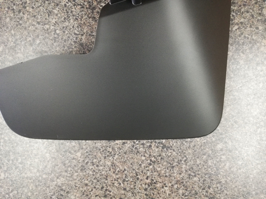 Nissan Navara 2021, 2022, 2023, mudflap Front Right Mud Guard