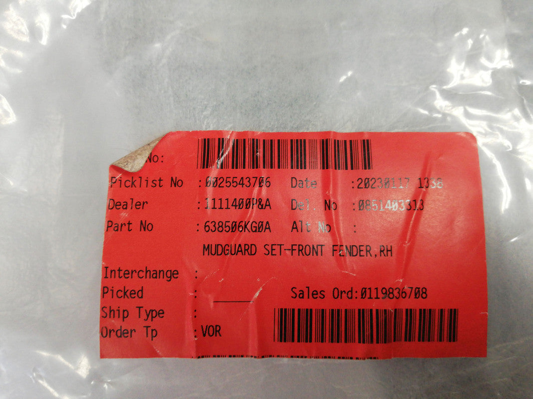 Nissan Navara 2021, 2022, 2023, mudflap Front Right Mud Guard
