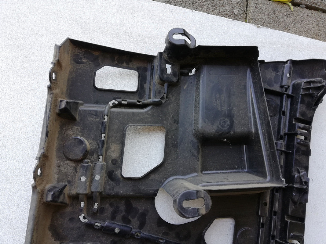 BMW 4 Series F32 2017, rear bumper bracket, mounting Left Rear Bumper Slide
