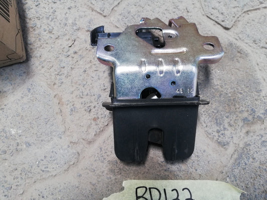 Audi A4 2017 Rear Lid Lock / Boot Lid Lock