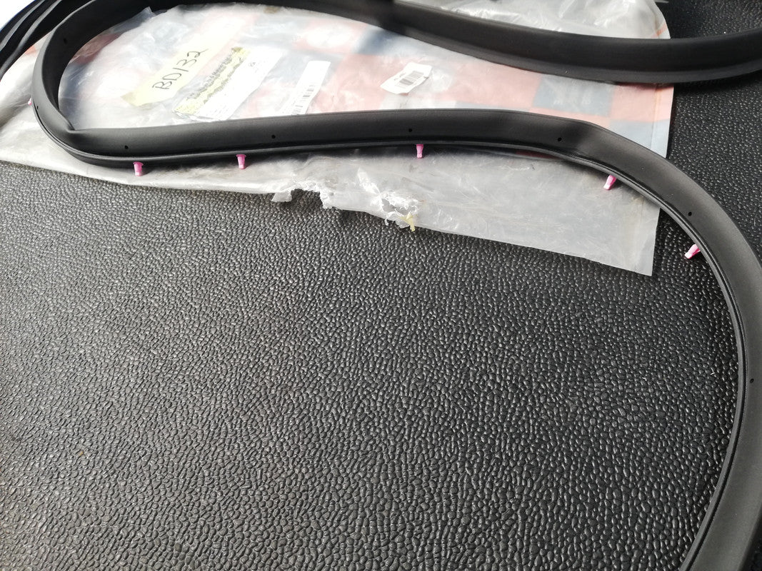 Mahindra XUV500 2014 Right Front Door Upper Beading