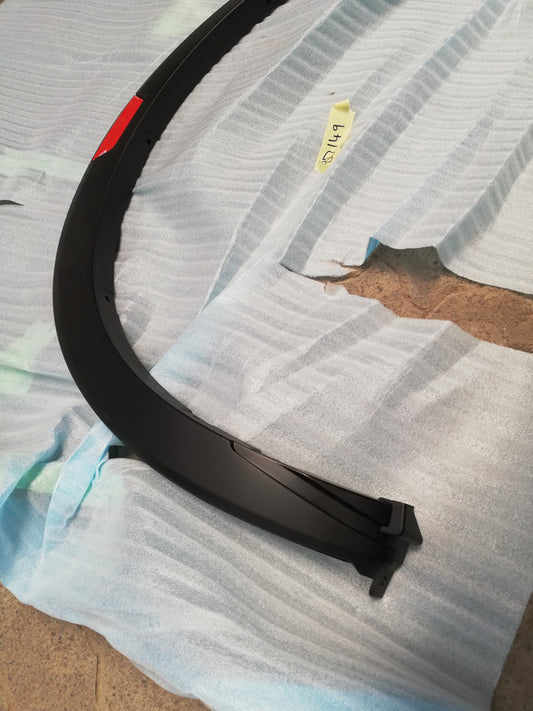 Nissan Navara 2.5DDTI, Arch cover 2022 Right Rear Arch Moulding