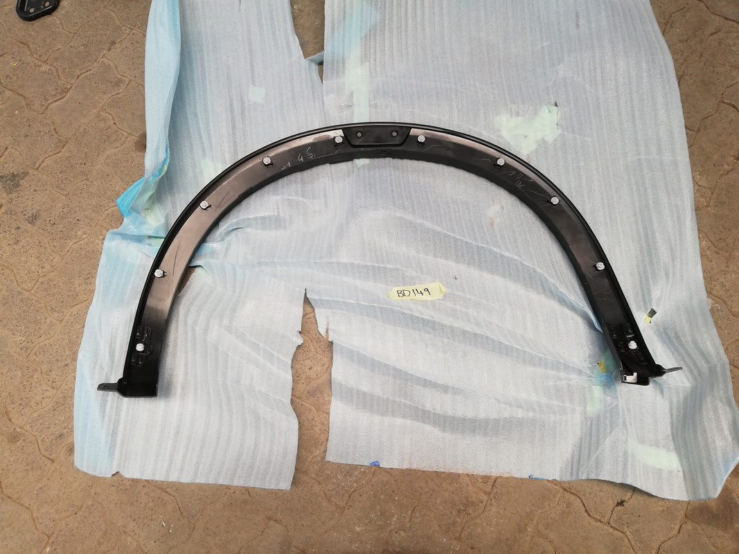 Nissan Navara 2.5DDTI, Arch cover 2022 Right Rear Arch Moulding