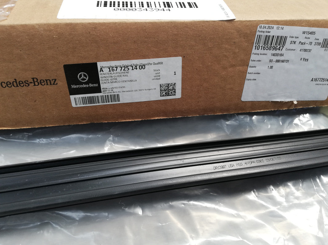 Mercedes-Benz GLE W167, 450, 4MATIC, Seal 2023 Right Rear Door Surrounding Rubber