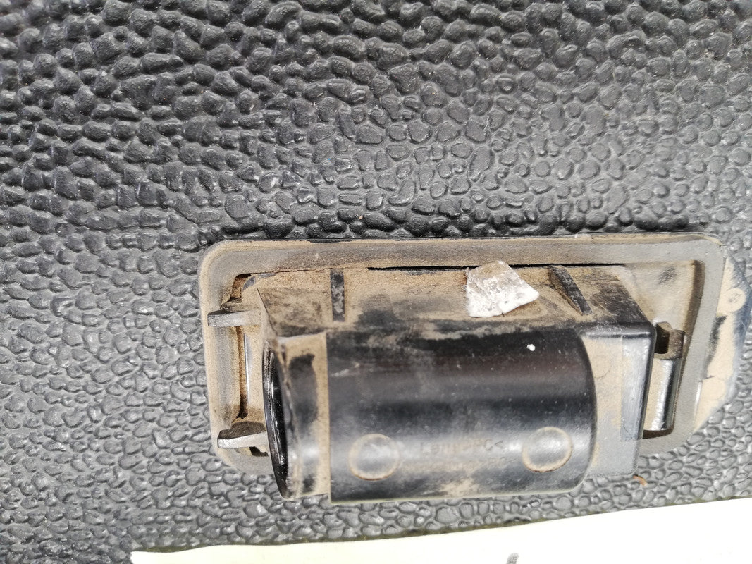 Renault Kwid 1.0 Express 2020 Right Number Plate Light