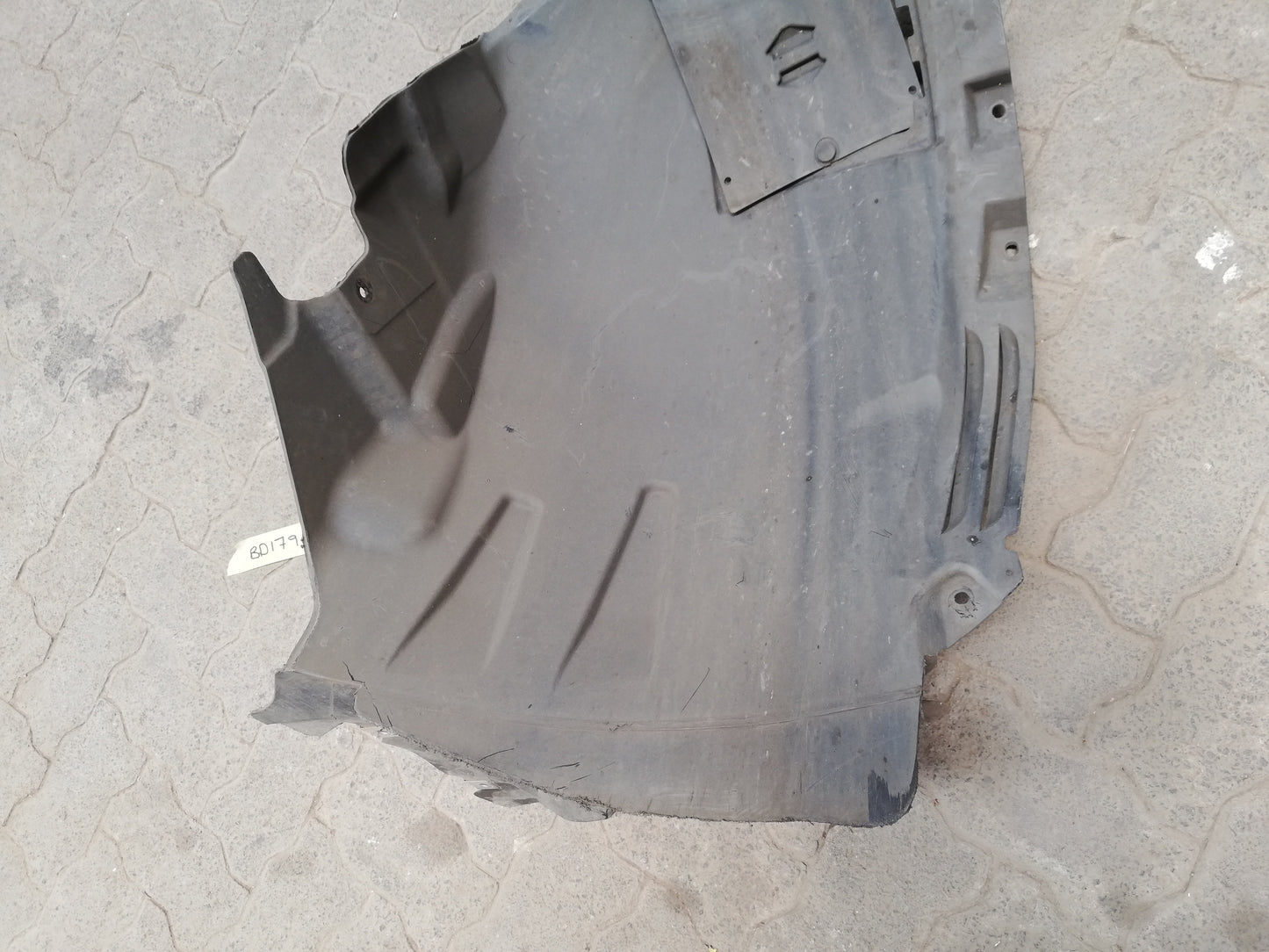 Mercedes-Benz GLE W166, 300 D 4MATIC 2016 Right Front Wheelhouse Cover, Front Section