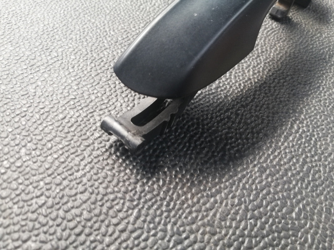 Volkswagen Polo Trendline 2021 Left Front Door Outer Handle