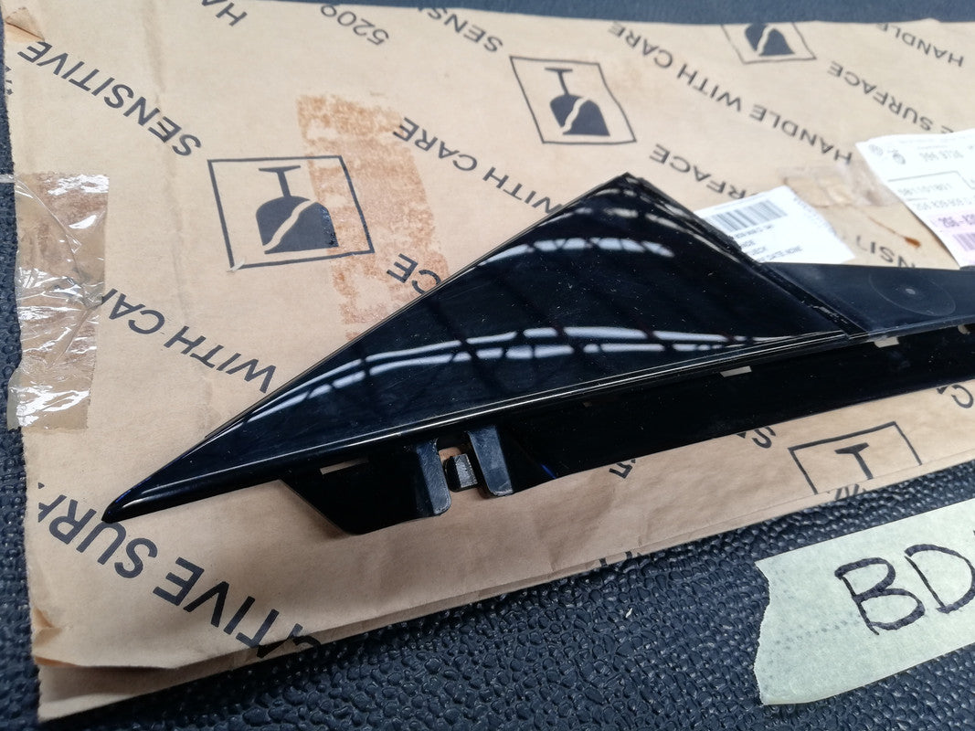 Volkswagen Taigo R-Line 2022 Left Rear Door Trim