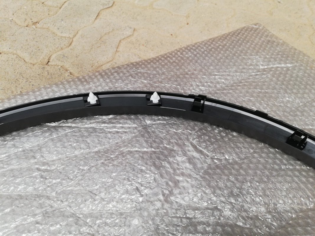Volkswagen Tiguan 2019 Left Front Fender Arch Moulding