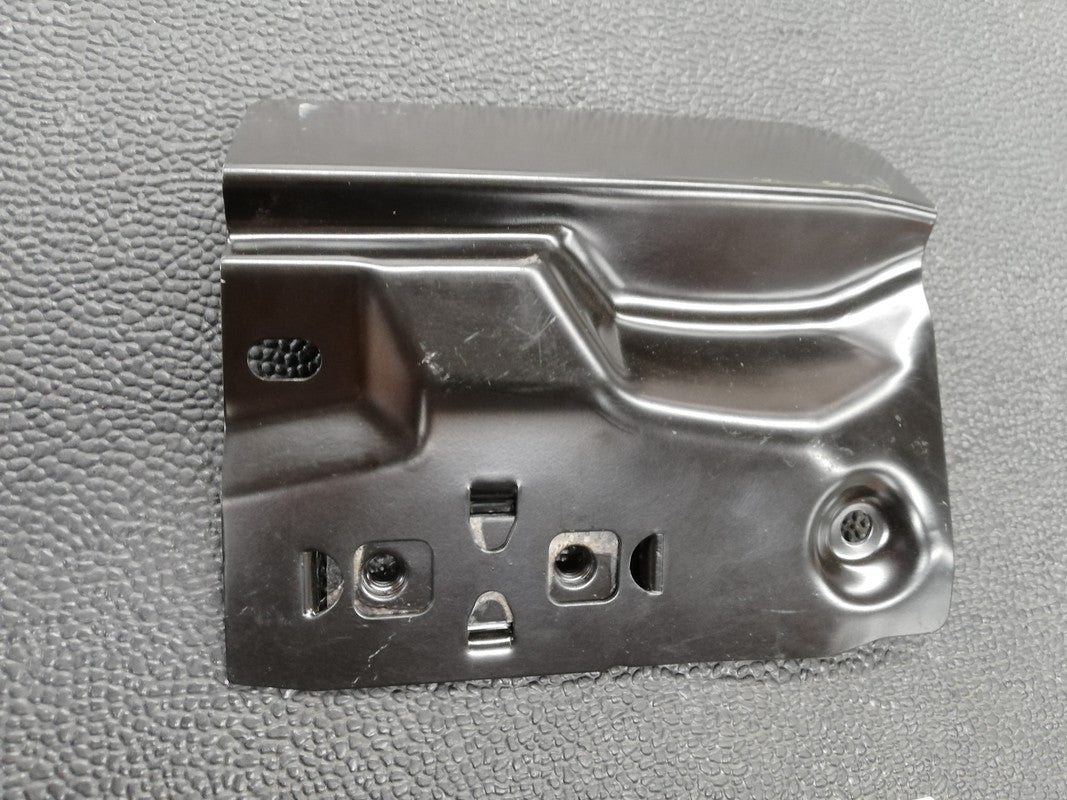 Mercedes-Benz V-Class Vito, W639 115 CDI 2009 Right Door Lock Striker Reinforcement
