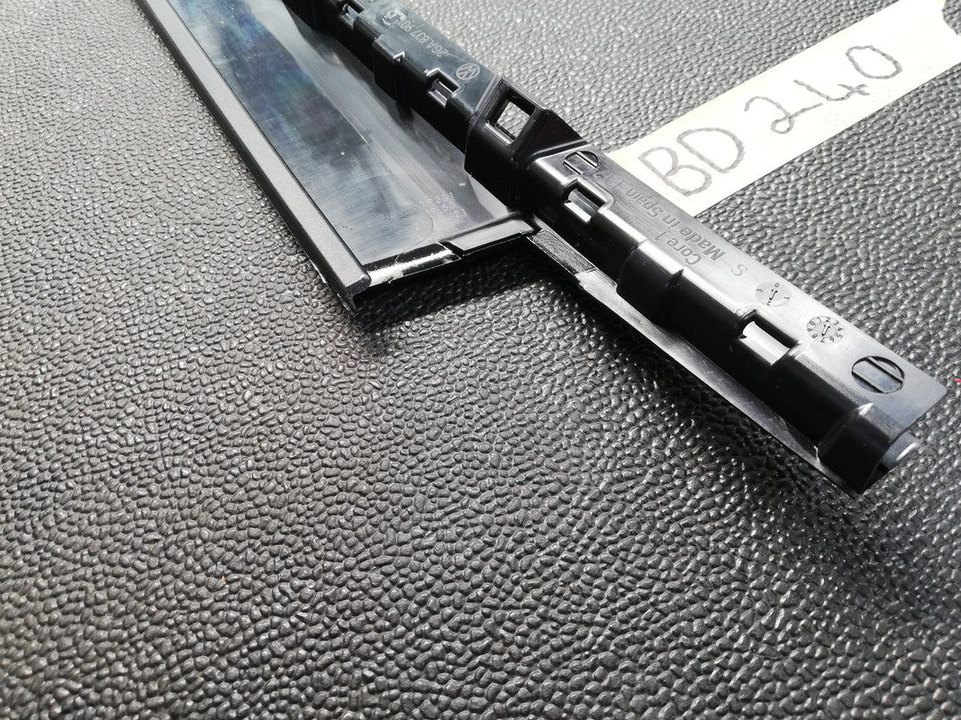 Volkswagen T-Roc 2022 Left Front Door Blackout Moulding
