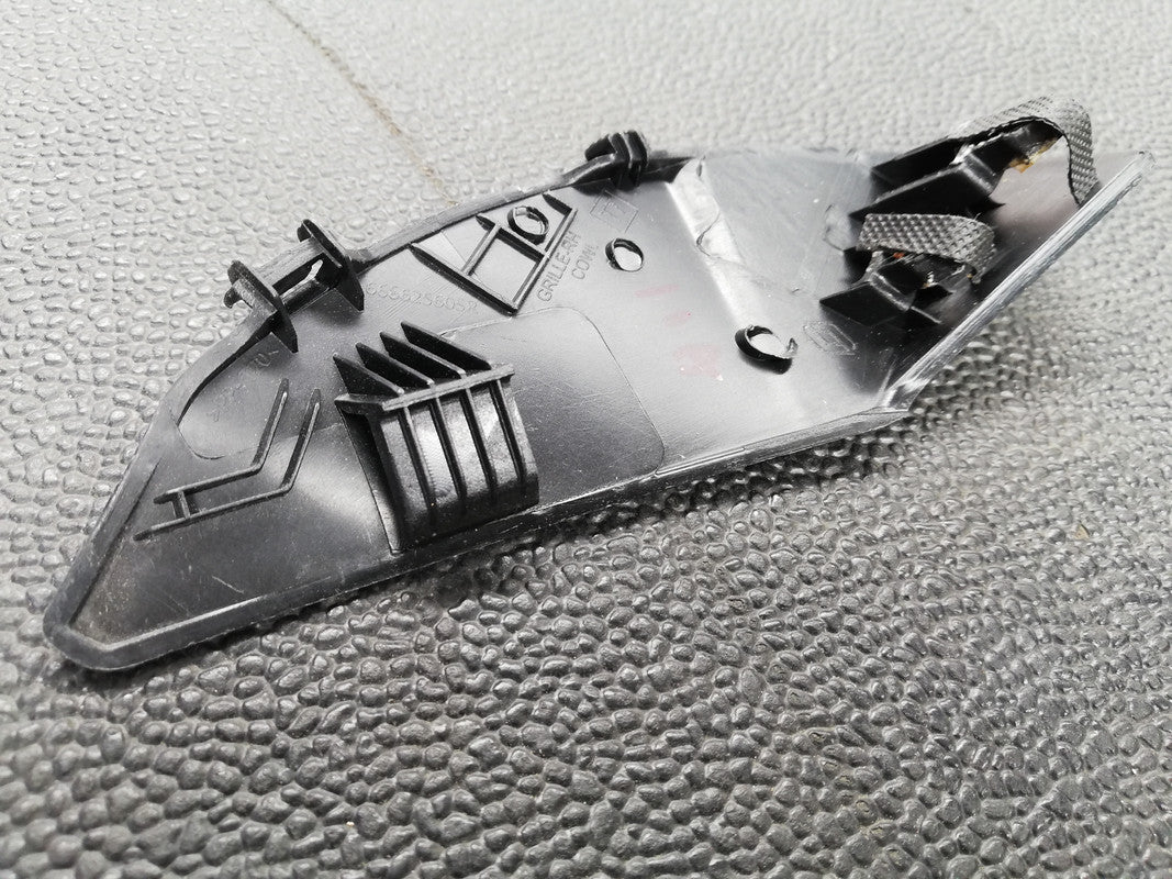 Renault Kiger 2022 Right Front Grille Cowl