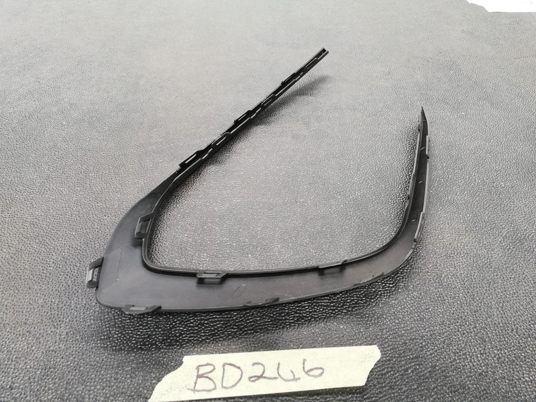 Volkswagen Golf 8 2022 Right Front Grille Moulding