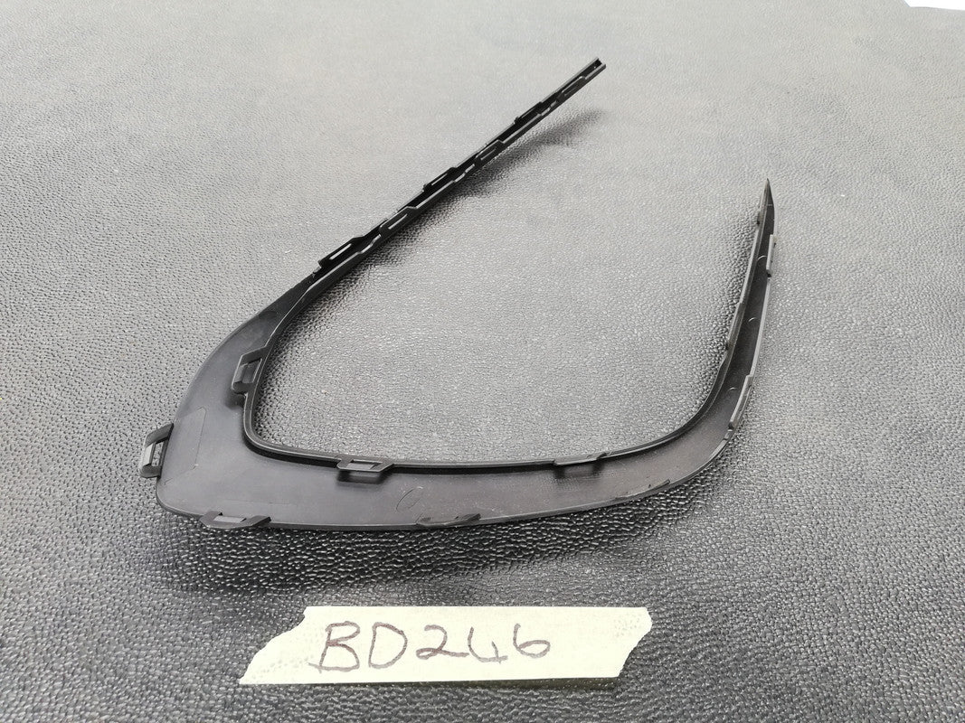 Volkswagen Golf 8 2022 Right Front Grille Moulding