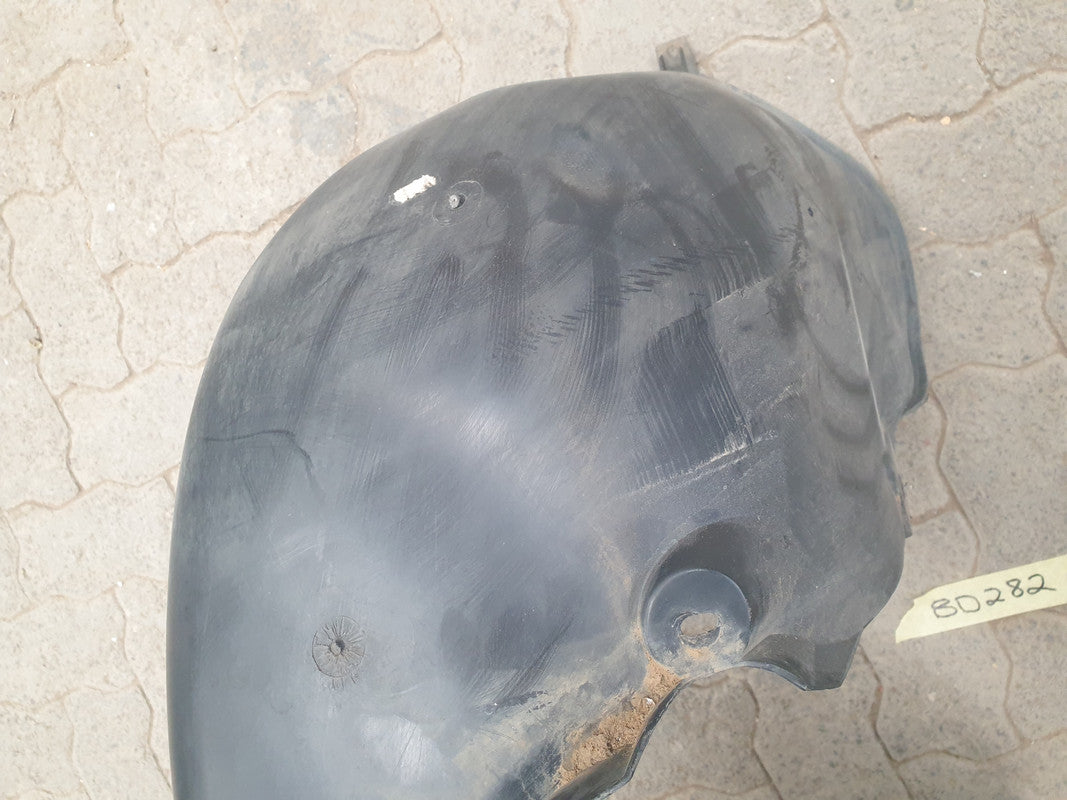 Volkswagen Up 2016 Left Front Fender Liner
