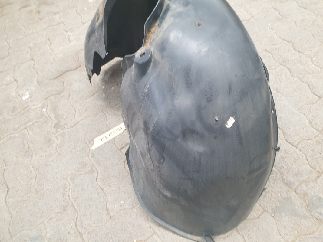 Volkswagen Up 2016 Left Front Fender Liner