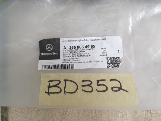Original New Mercedes-Benz GLE W166 Front Bumper Centre Mount Bracket