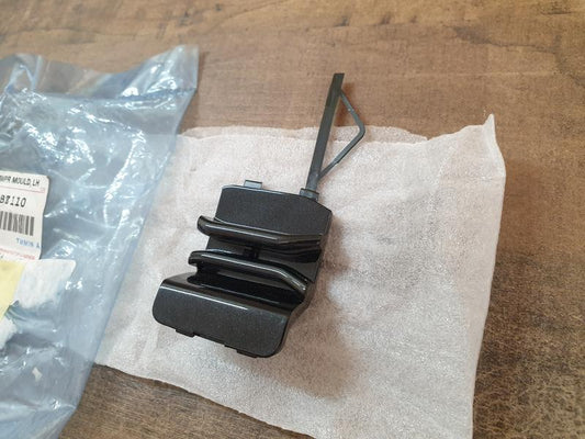 Original New Toyota Agya Left Front Bumper Moulding