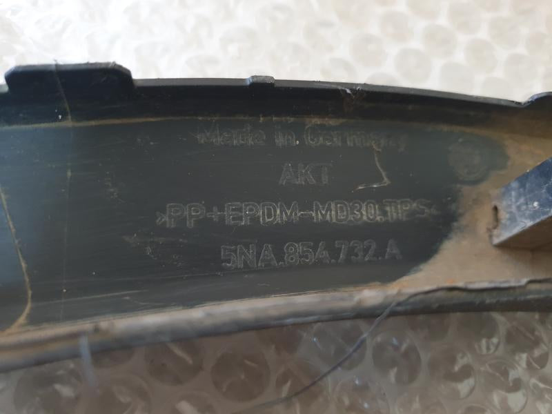 Original Used Volkswagen Tiguan Right Front Wheel Arch Moulding