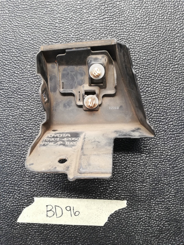 Original Used Toyota Rav4 2019 Right Front Lower Fender Moulding