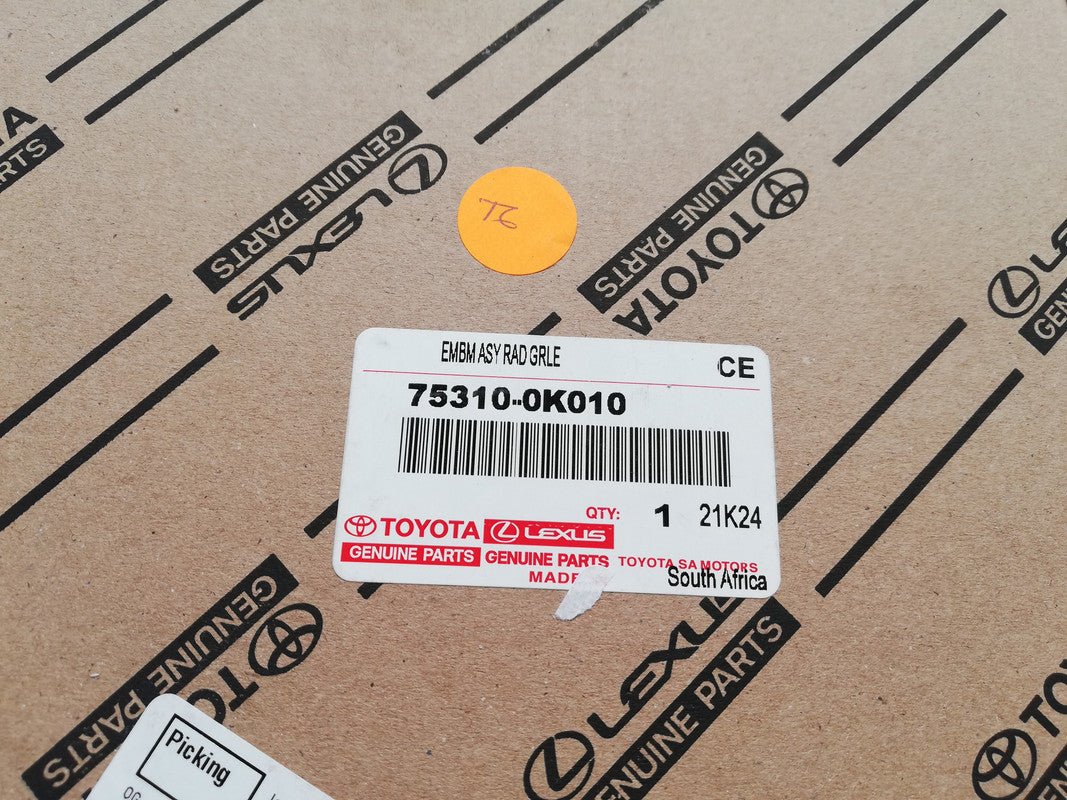 Toyota Hilux 2.4 GD-6 SRX 2018 Radiator Grille Badge