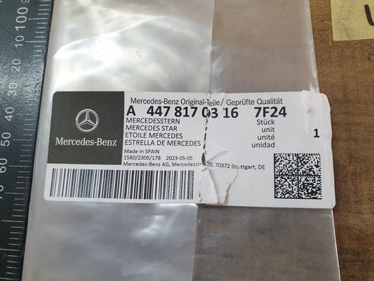 Original New Mercedes-Benz V-Class W447 Boot Lid Badge