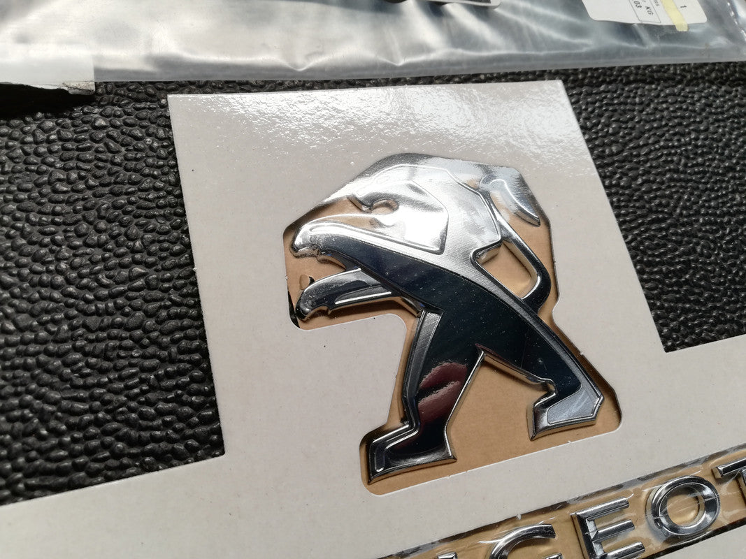 Original New Peugeot 108 Hatchback 2021 Tailgate Peugeot Emblem + "PEUGEOT"
