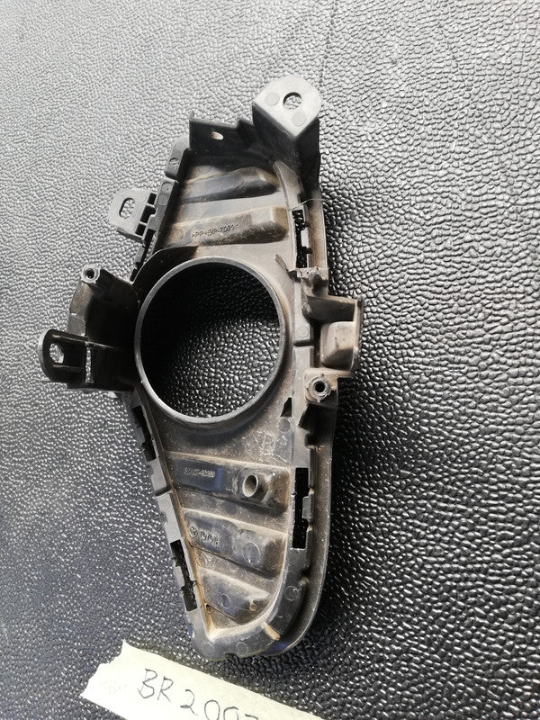 Toyota Rav4 2019 Right Front Fog Lamp Bracket