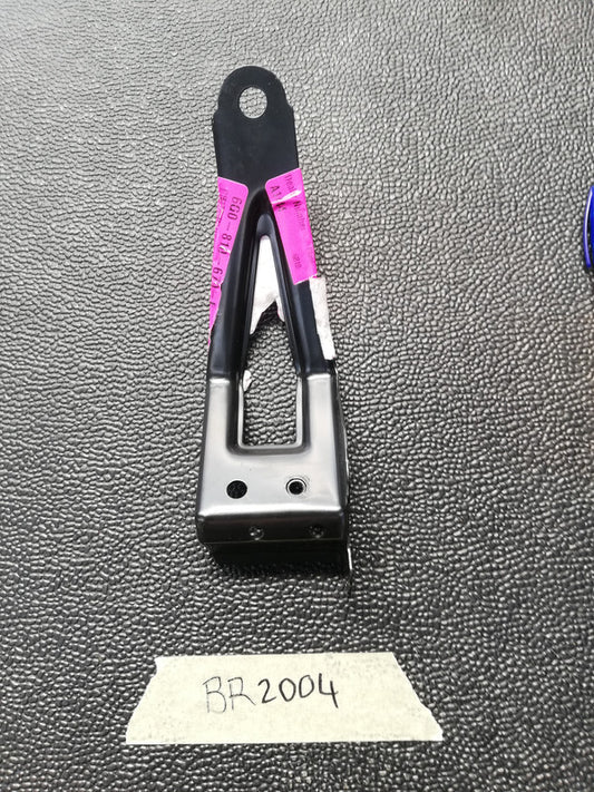 Volkswagen Polo 2016 Left Front Fender Strut