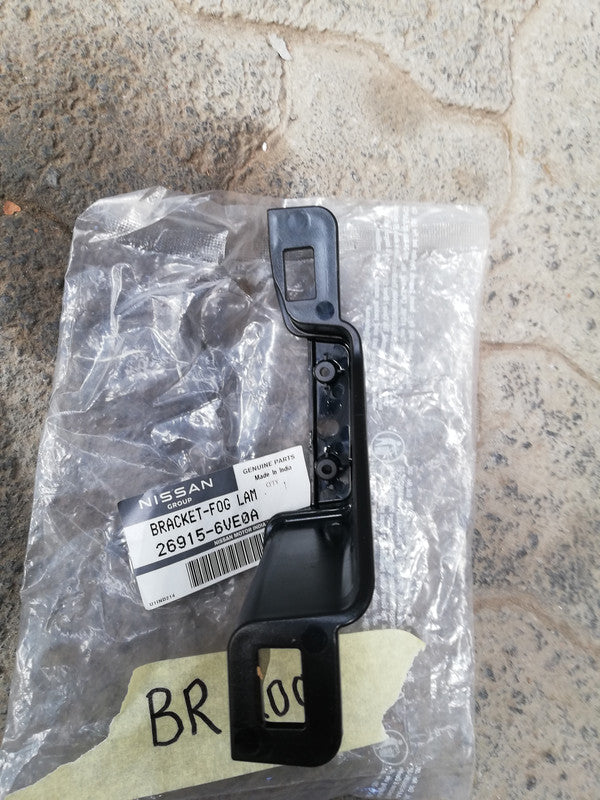 Nissan Magnite Acenta 2024 Left Front Fog Light / Daytime Running Lamp Bracket