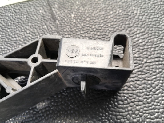 Mercedes-Benz V-Class W447 Vito Viano 2023 Left Front Inner Bumper Bracket