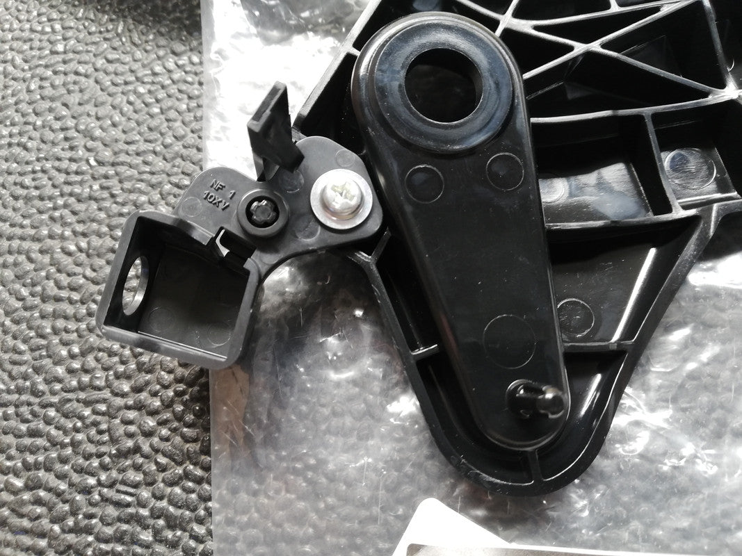 Mazda 3 2021 Left Front Upper Bumper Bracket