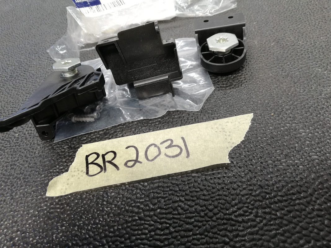 Mercedes-Benz C-Class W205 2020 Left Headlight Repair Kit