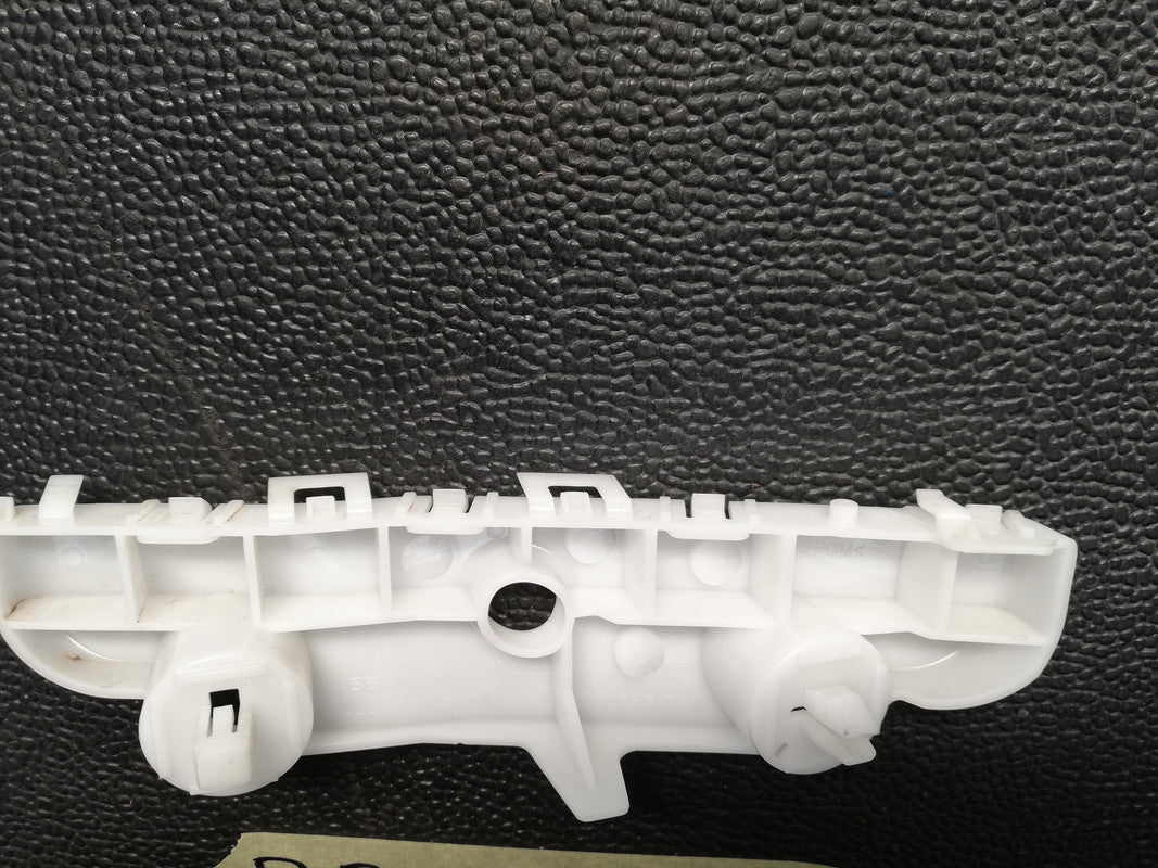 Nissan Navara Z1N 2023 Left Front Bumper Bracket
