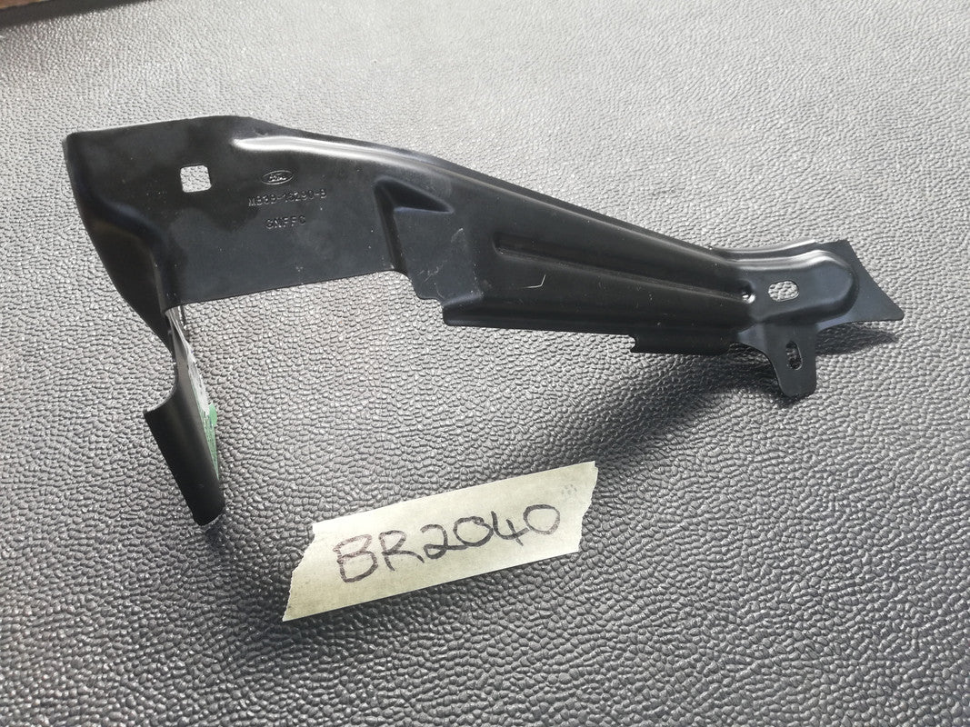Ford Ranger XLT 2024 Left Front Fender Bracket