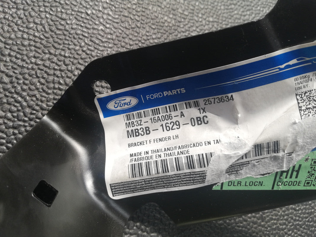 Ford Ranger XLT 2024 Left Front Fender Bracket