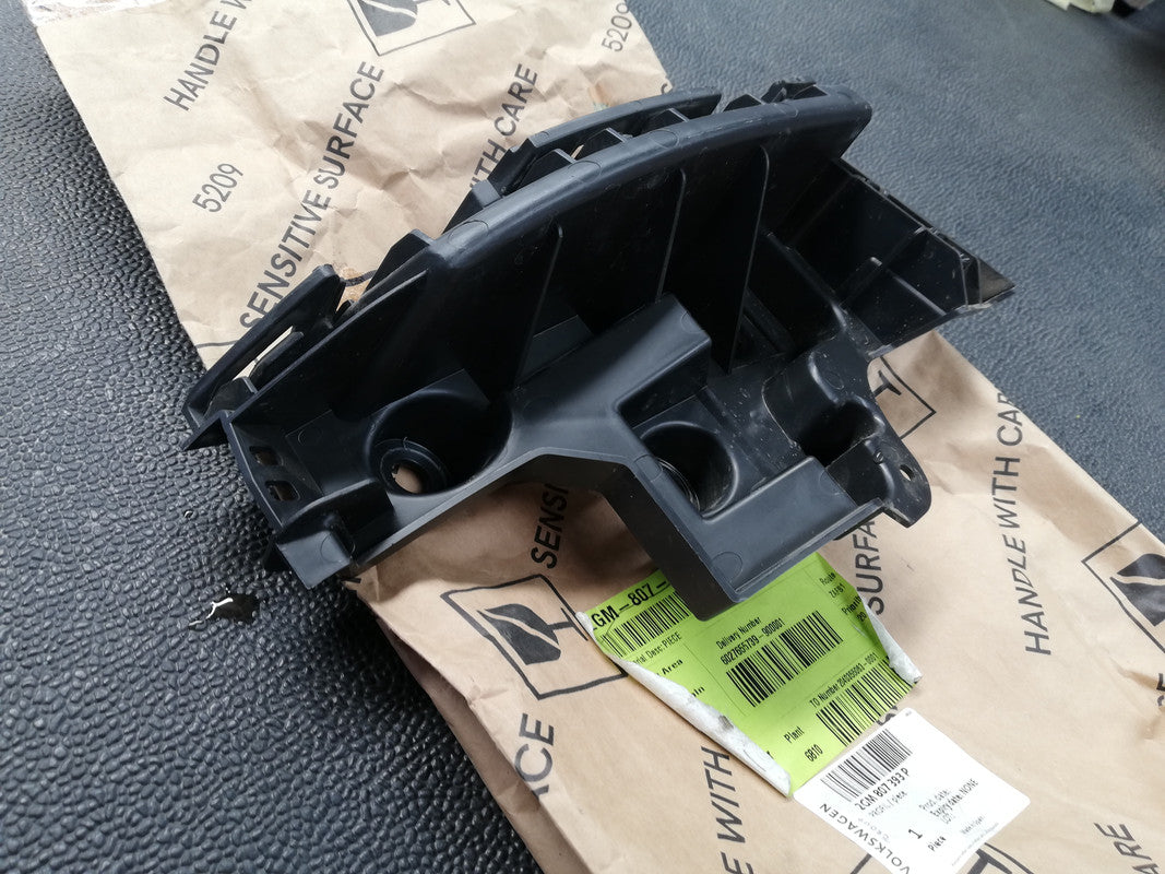 Volkswagen T-Cross Comfort 2023 Left Rear Inner Bumper Guide