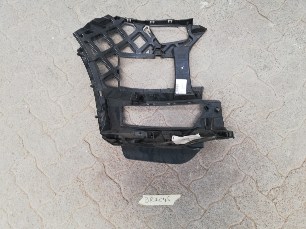Volkswagen Transporter T6 2019 Left Front Bumper Guide