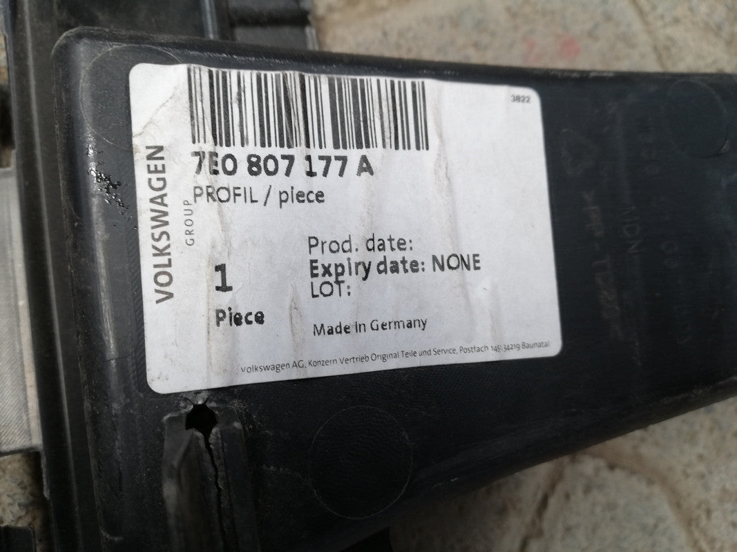 Volkswagen Transporter T6 2019 Left Front Bumper Guide
