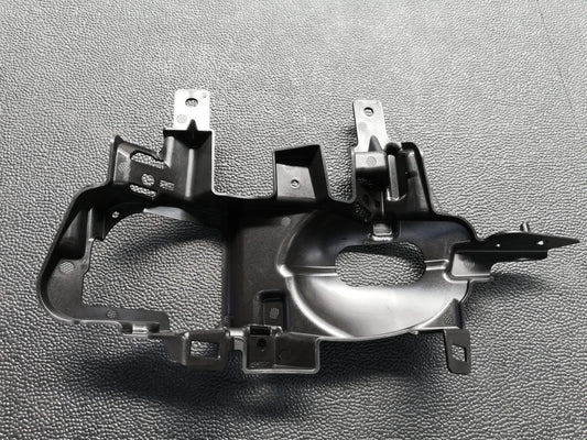 Nissan Qashqai 1.2T Acenta 2018 Right Fog Light Bracket