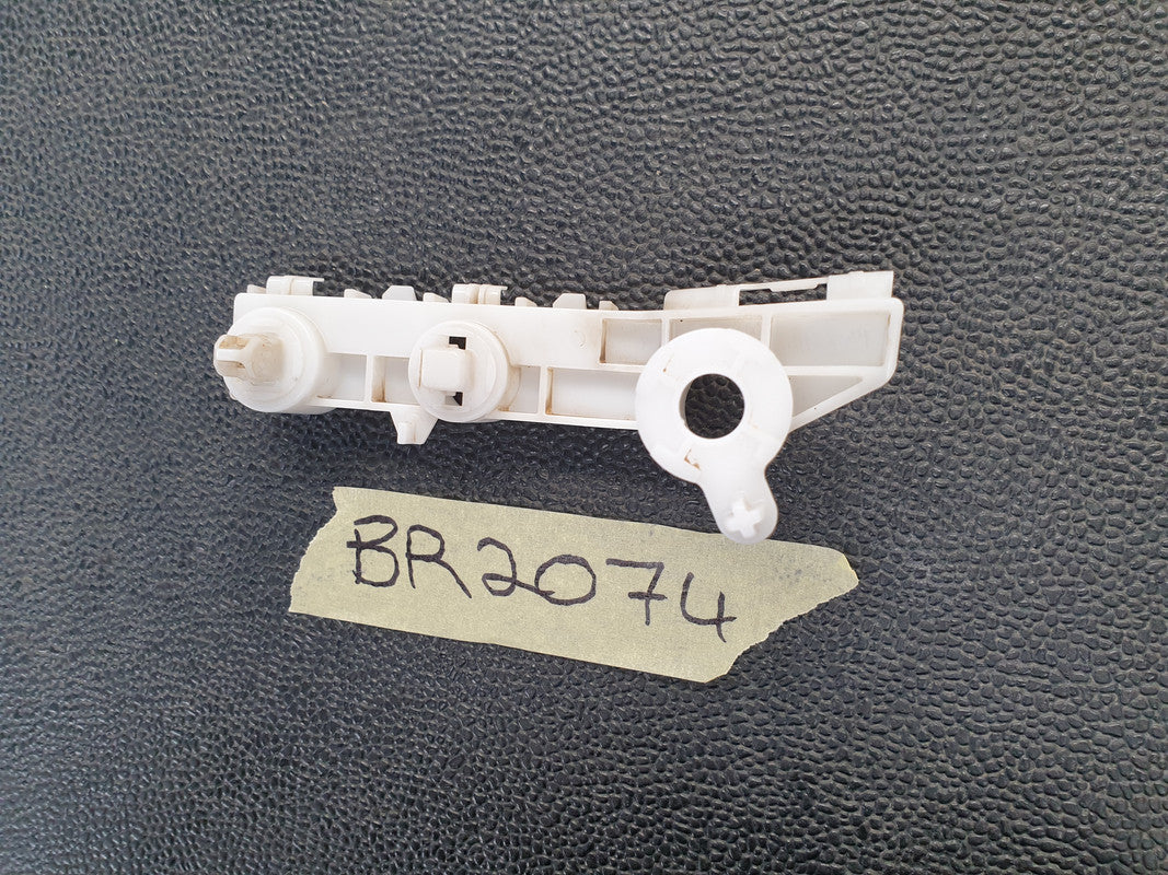 Mitsubishi Triton L200 Left Front Bumper Bracket